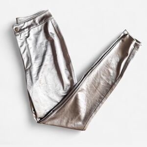 SKIMS Silver Jeggings with Sleek Design